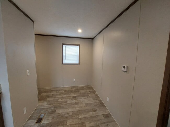 Building Photo - 99 Delta Dawn Dr