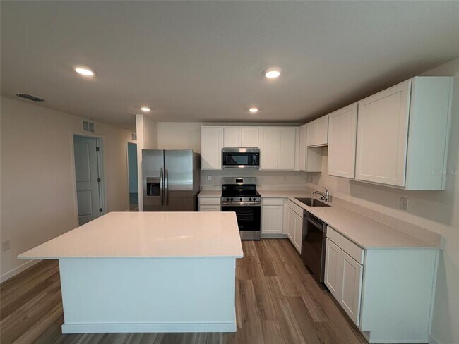Building Photo - 7804 SW 46th Ct