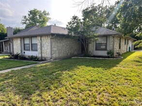 Building Photo - 1728 Zimmerman Ln