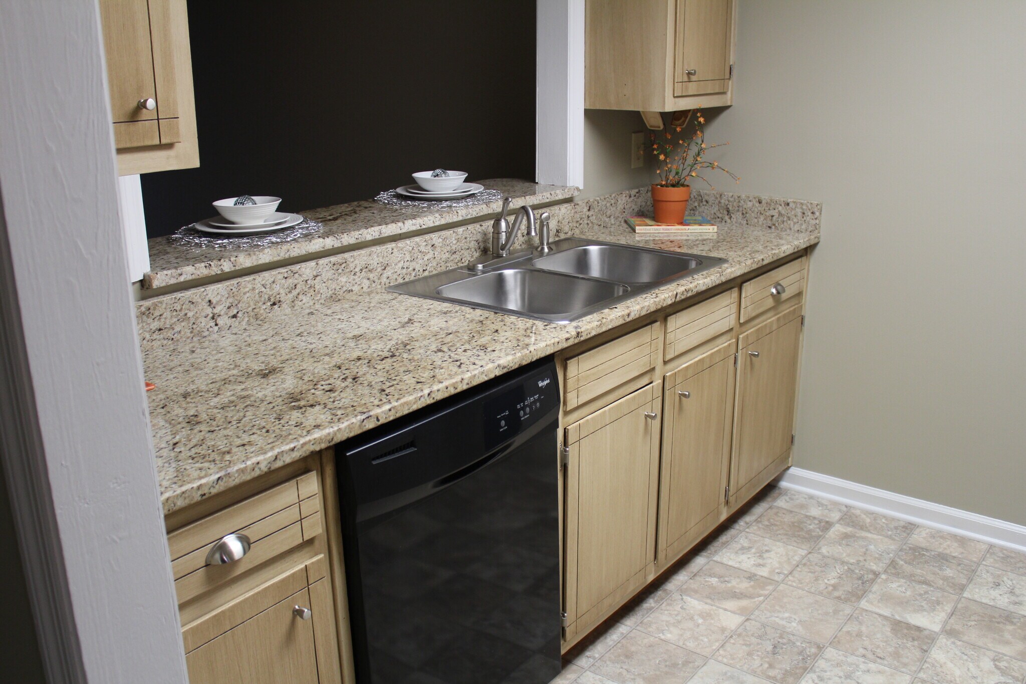 Kitchen with granite tops ,self clean oven and refrigerator with Ice maker. Dishwasher and plenty off cabinets refinish. - 3730 Old Flowery Branch Road