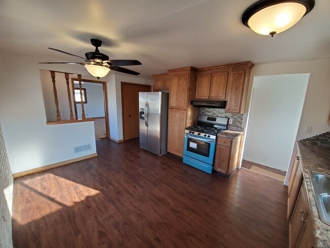 Building Photo - 3 bedroom Northside ranch
