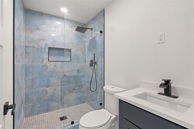 Building Photo - 1231 Fordham Rd