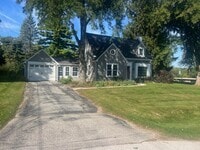 Building Photo - 645 Hi View Ct