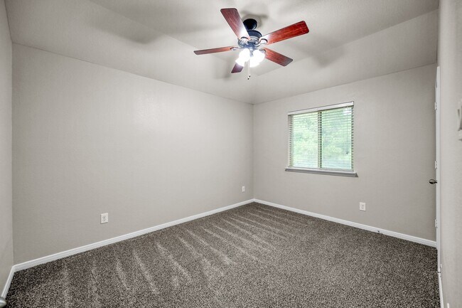 Building Photo - 9575 E Woodmark