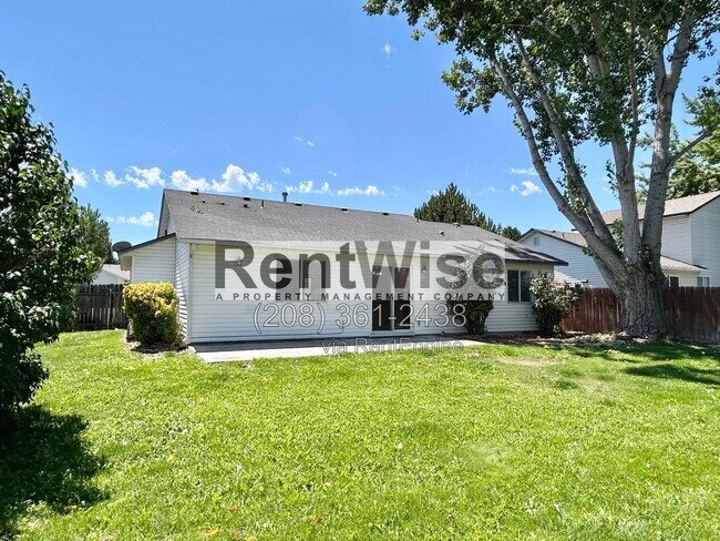 Building Photo - 14232 Carolina St