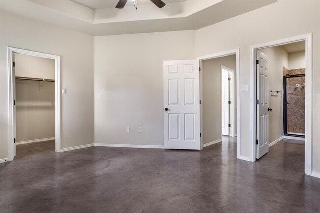 Building Photo - 533 Jack Rabbit Ln