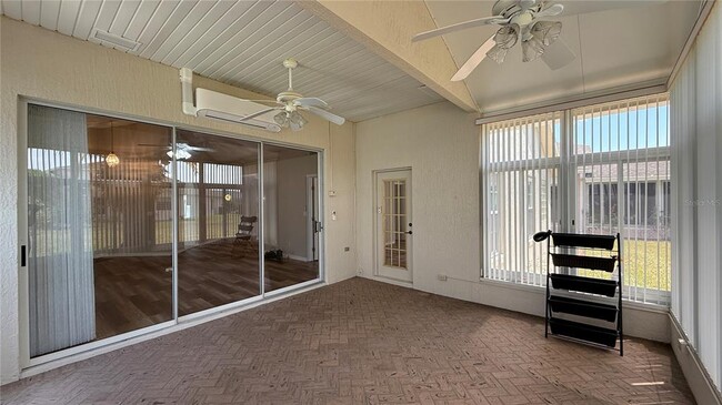 Building Photo - 137 Ridge View Dr