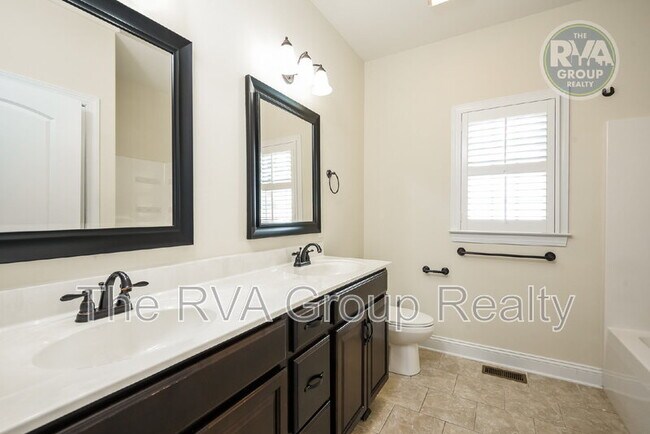 Building Photo - 111 Wilkshire Ct