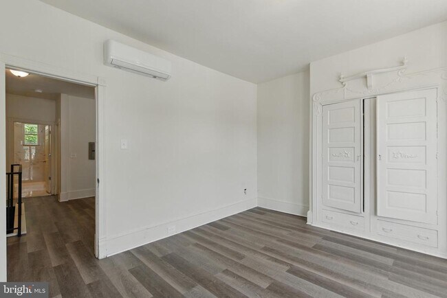 Building Photo - 22 N 53rd St