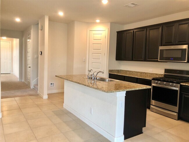 Building Photo - 12034 Dunsmore Gln Xing