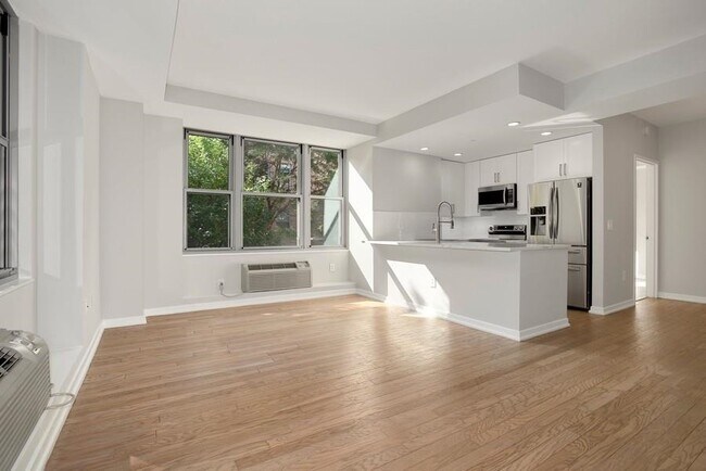 Primary Photo - 149 Essex St