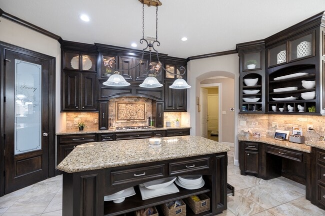 Building Photo - 21603 Christopher Lake Ct