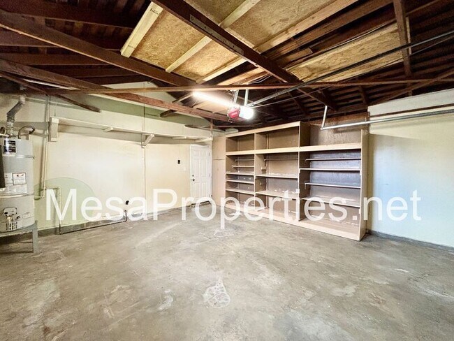 Building Photo - 17571 Deodar Ave