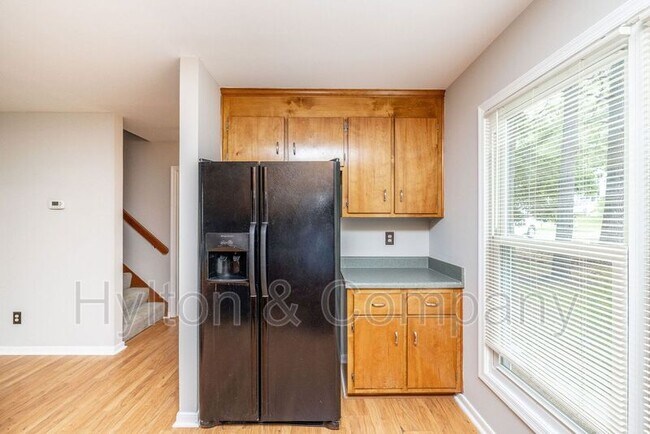 Building Photo - 7712 Breaker Point Ct