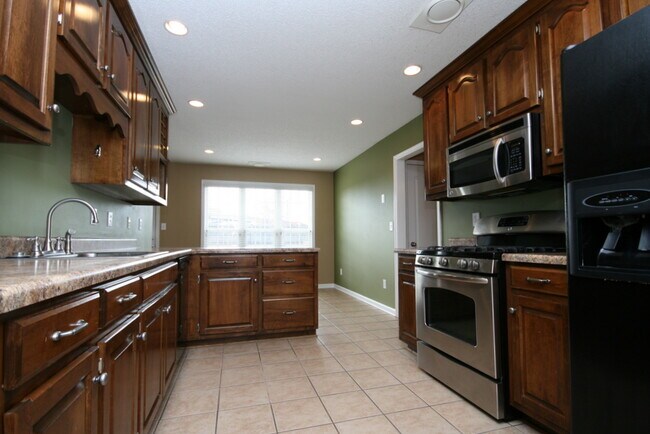 Building Photo - 176 Timber Oak Rd