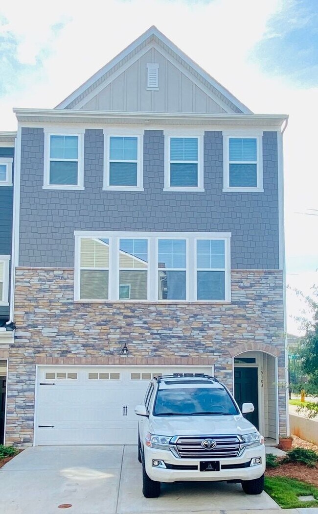 Building Photo - 3BR/3.5 Bath Townhouse in Ballantyne