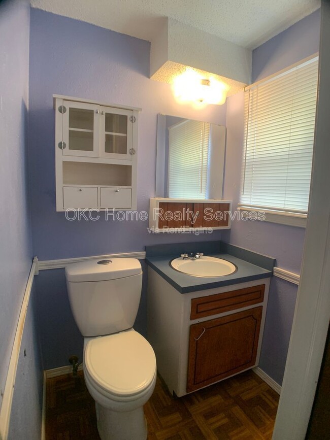 Building Photo - 4900 S Dimple Dr