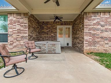 Building Photo - 3636 Treetop Dr