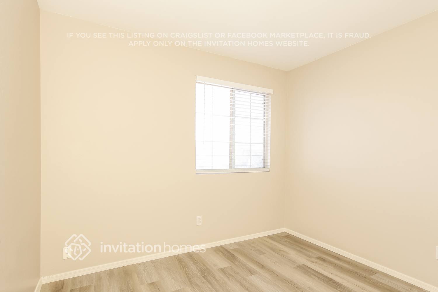 Building Photo - 11912 W Scotts Dr