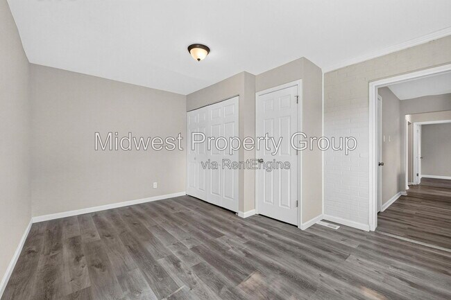 Building Photo - 1237 Fairview Ave