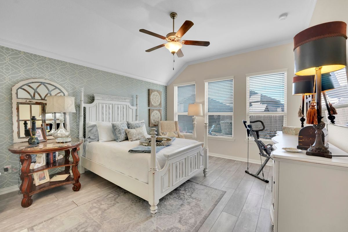 Building Photo - 16601 Lincoln Park Ln