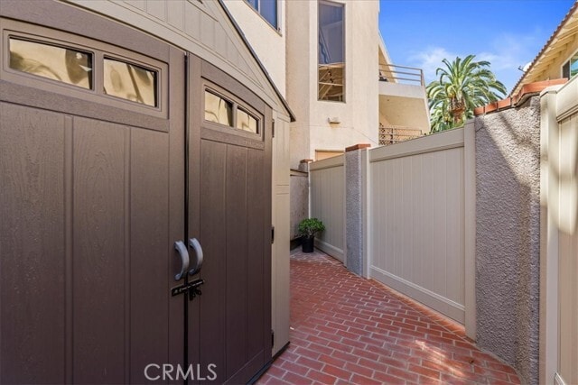 Building Photo - 512 Esplanade