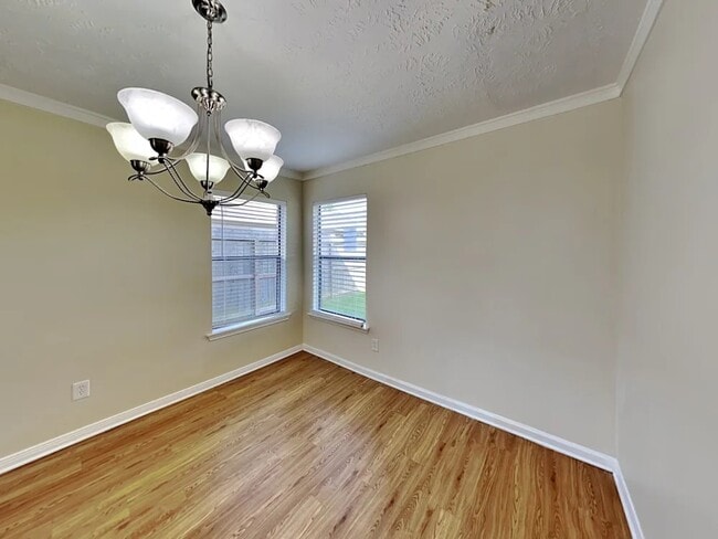 Building Photo - 3227 Mesquite Dr