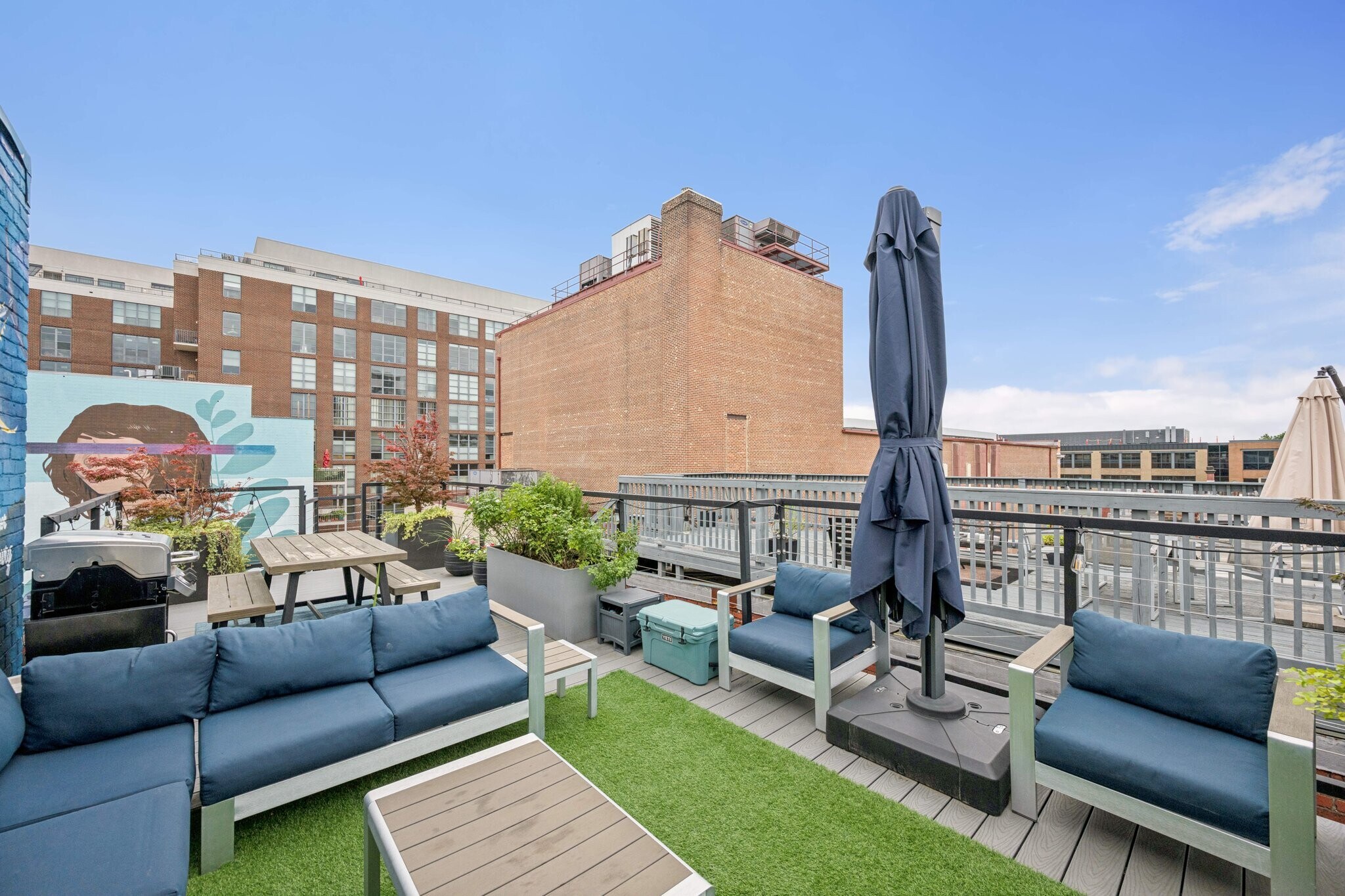Building Photo - 2025 13th St NW