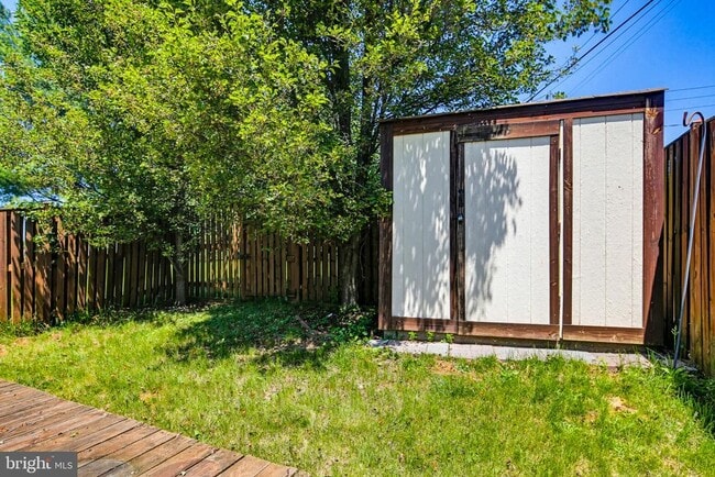 Building Photo - 9402 Granite Hill