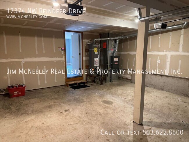 Building Photo - 17374 NW Reindeer Dr