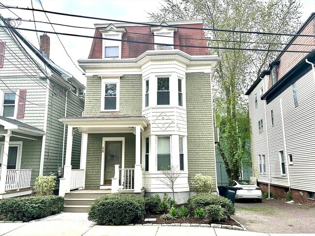 Building Photo - 26 Appleton St