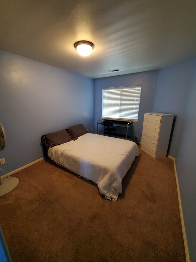 Building Photo - 2476 Orion Way