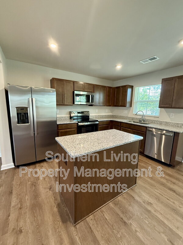 Building Photo - 7726 Capstan Trl