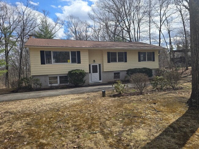 Building Photo - 51 Glenerie Ln