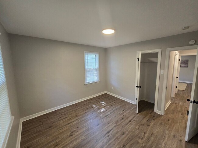 Building Photo - 304 Tiffin Ave