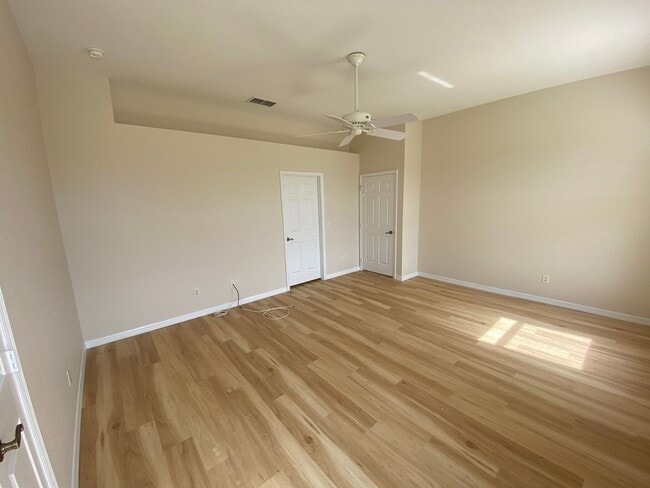 Building Photo - ANNUAL Lease – Unfurnished – Golf Course L...