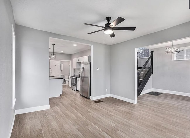 Building Photo - Modern Charm Meets Historic Character – Re...