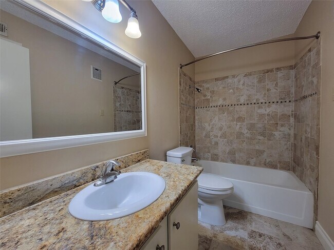 Building Photo - 700 Thicket Ln