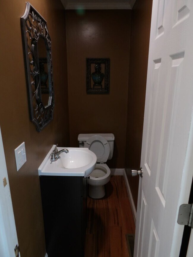 Building Photo - Single Family Home in Pine Valley Area!