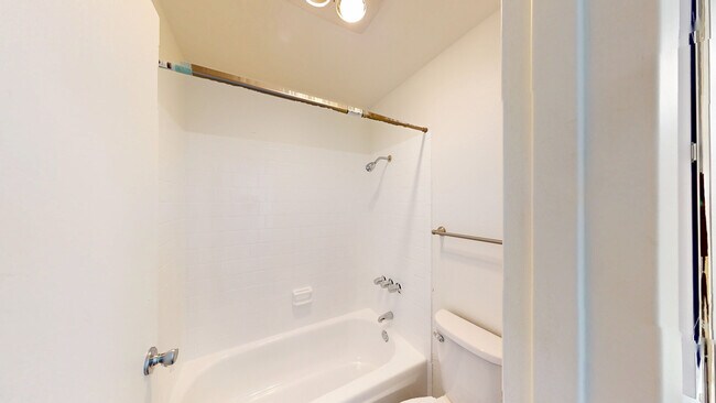Building Photo - 541 Alameda del Prado