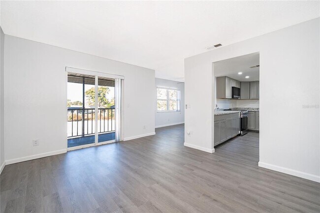 Building Photo - 2432 Swailes Dr