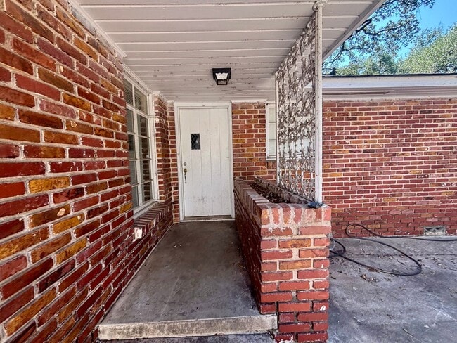 Building Photo - 914 Keith Ln