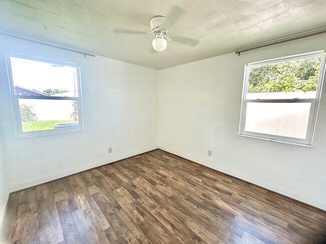 Bedroom 2 - 52 River Shore Dr