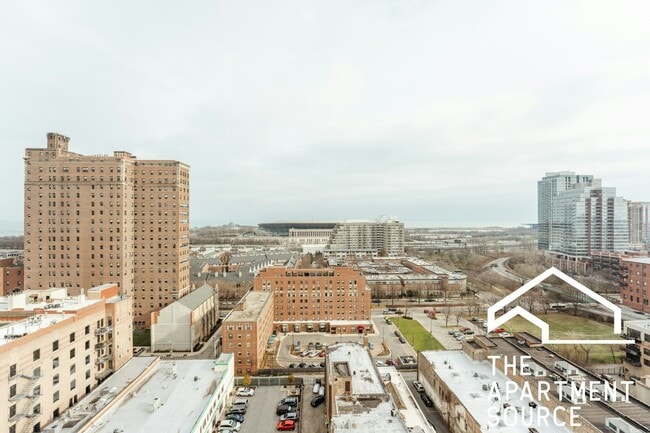 Building Photo - 1464 S Michigan Ave