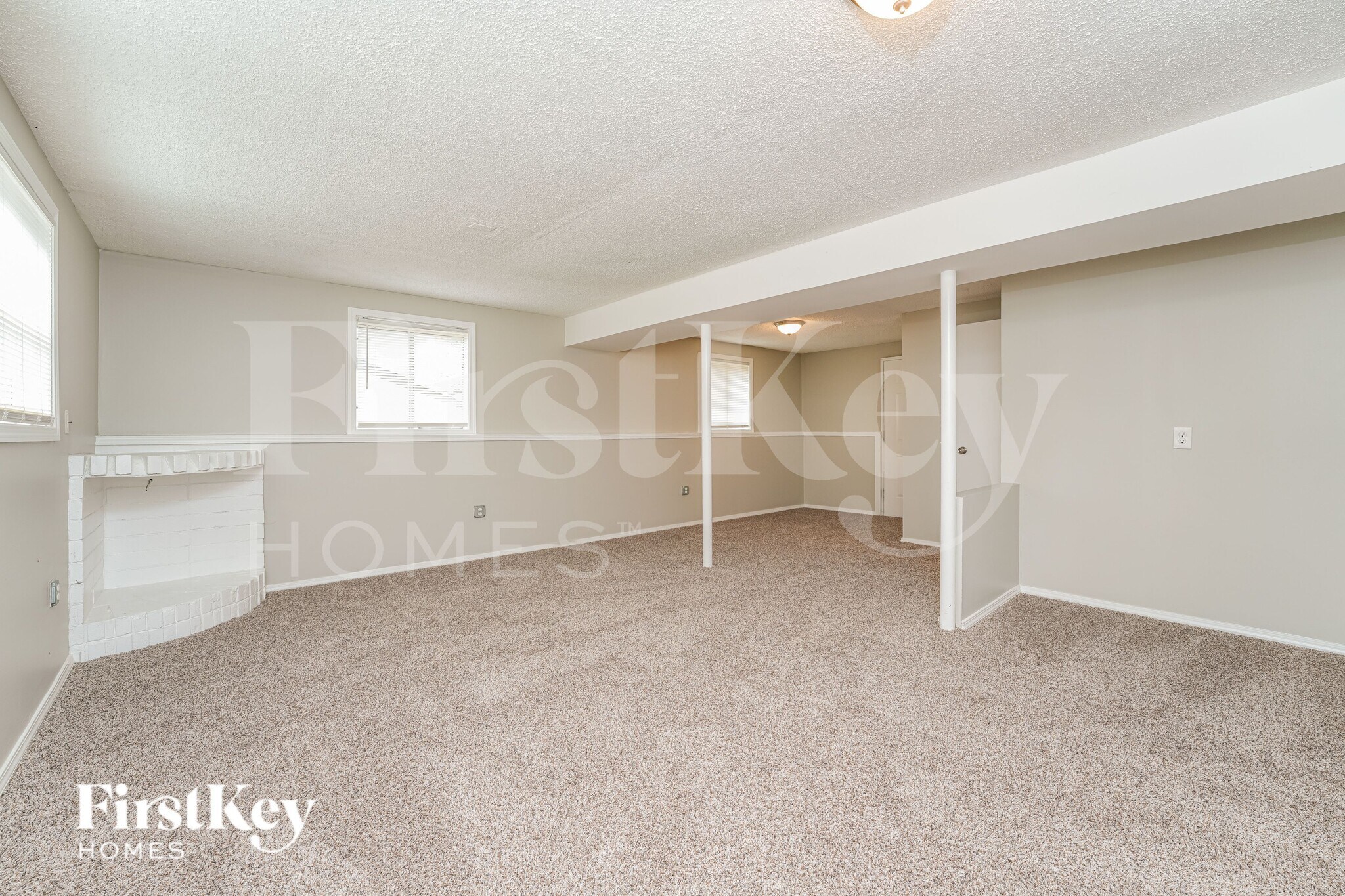 Building Photo - 123 Scarsdale Dr