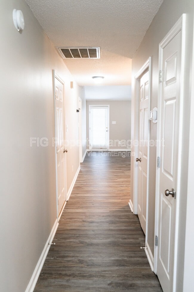 Building Photo - 8013 Keybridge Way