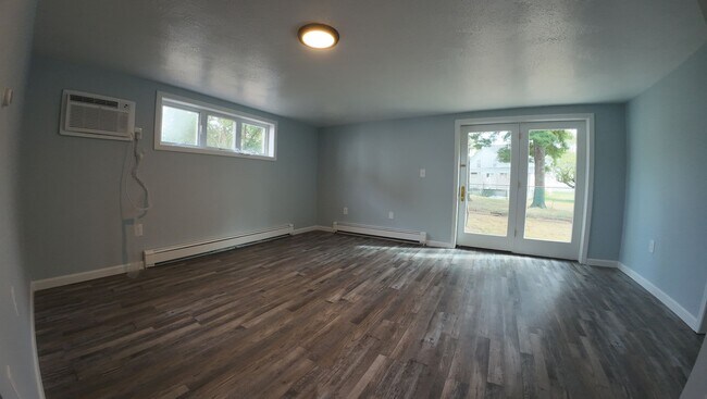 Building Photo - 823 Hayward St