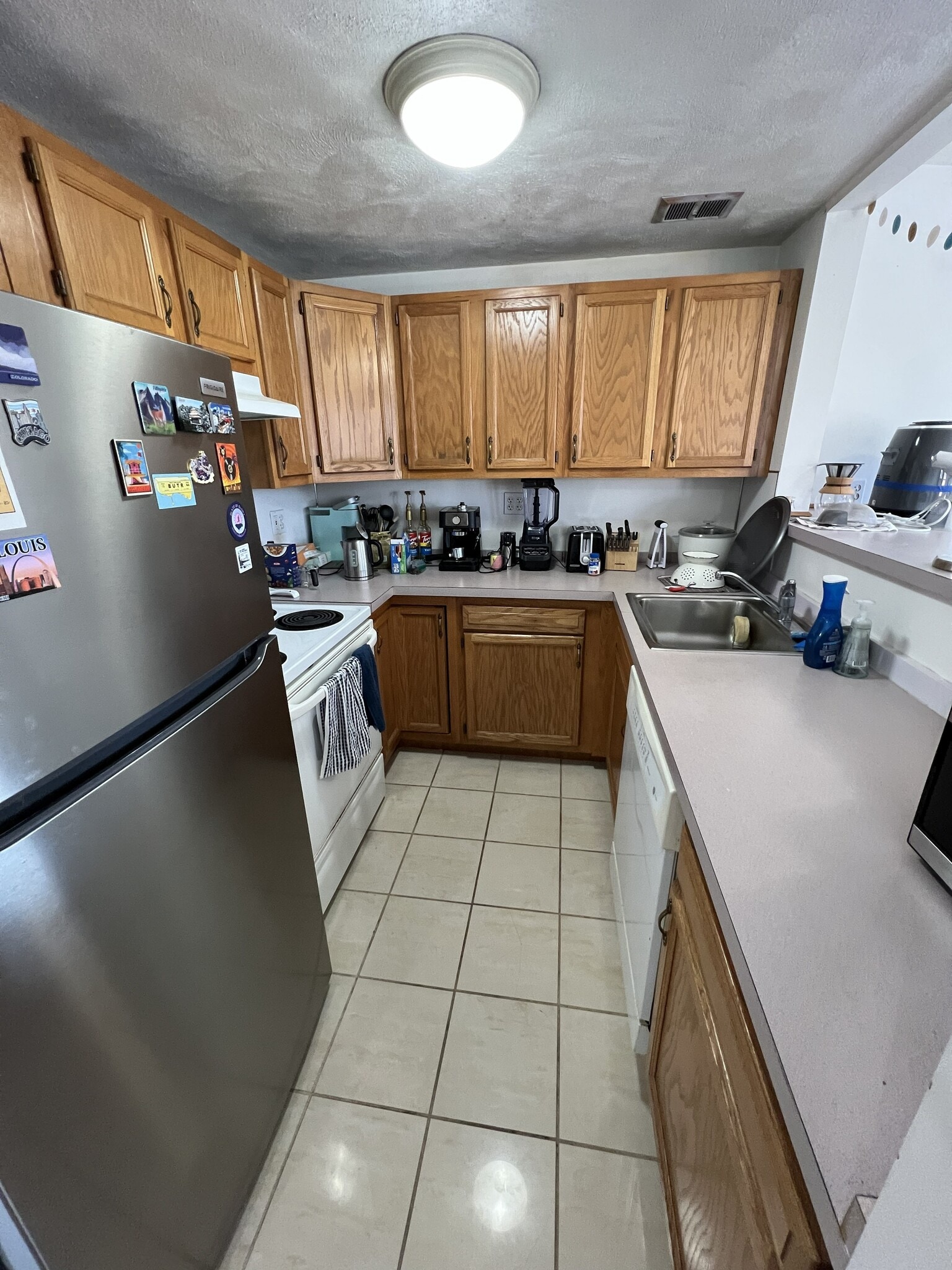 Building Photo - 518 Massachusetts Ave