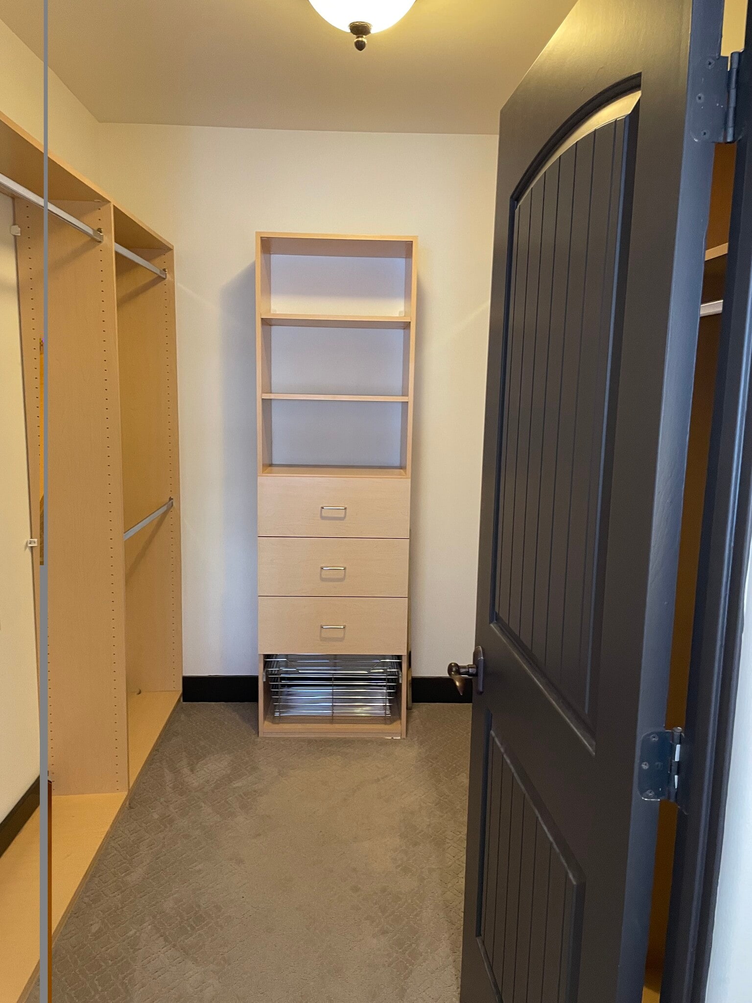 Building Photo - 1215 Armacost Ave