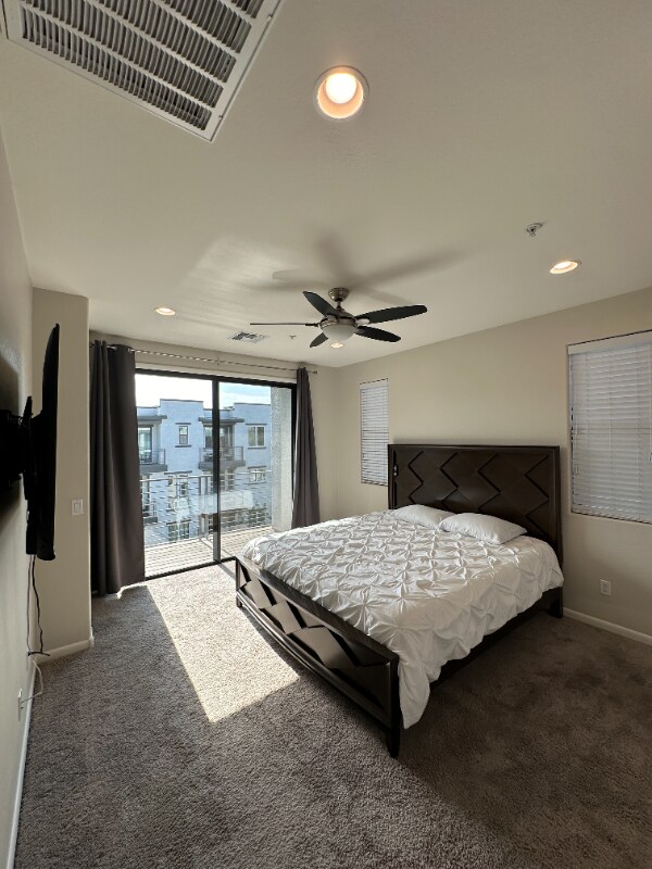 Building Photo - 2090 S Dorsey Ln